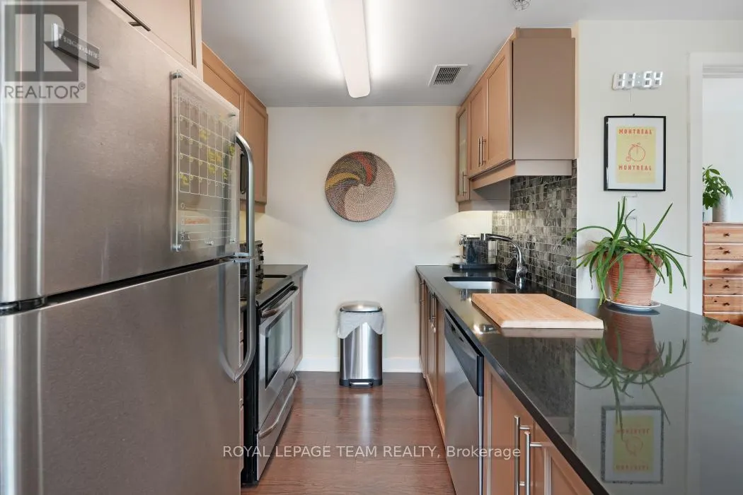 324 - 300C LETT STREET