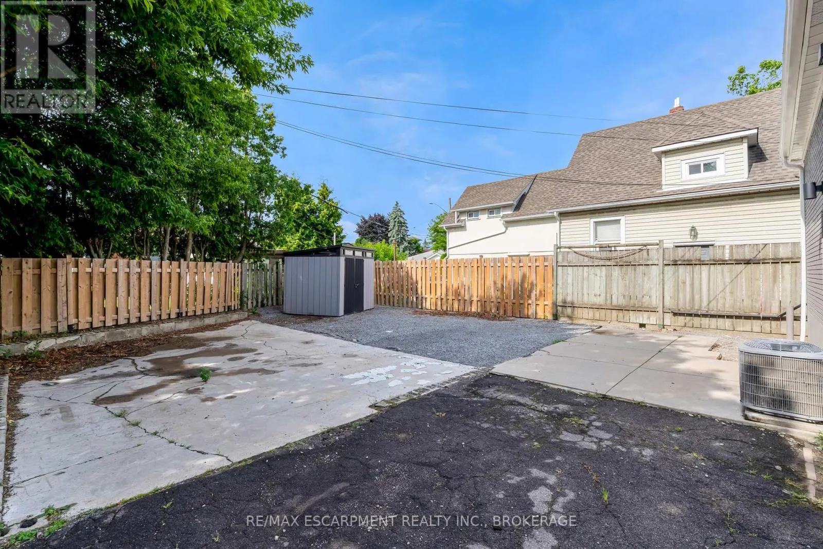 LOWER - 366 CARLTON STREET, #Lower