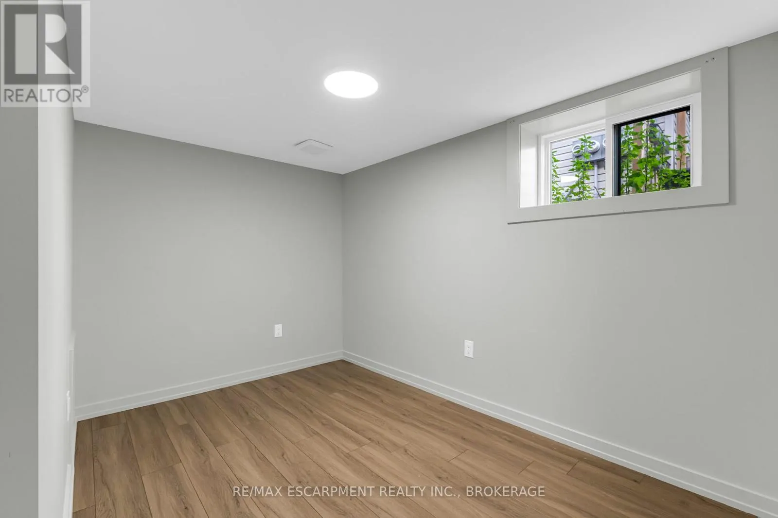 LOWER - 366 CARLTON STREET, #Lower