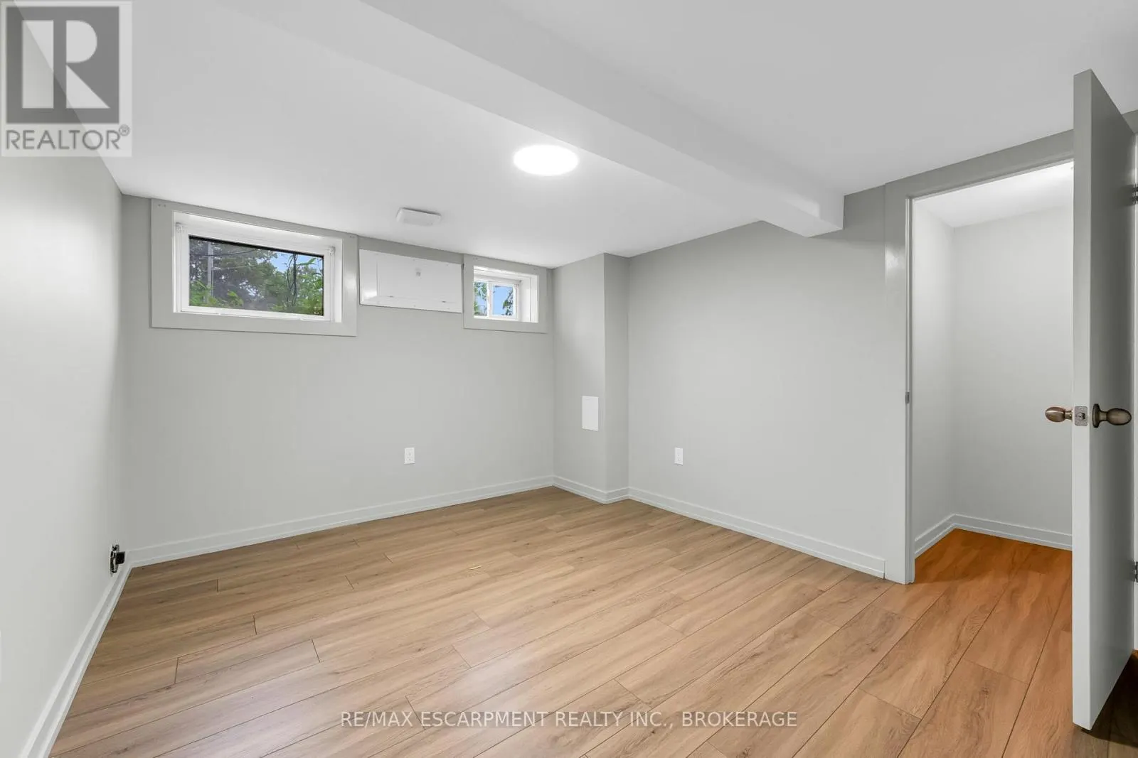 LOWER - 366 CARLTON STREET, #Lower