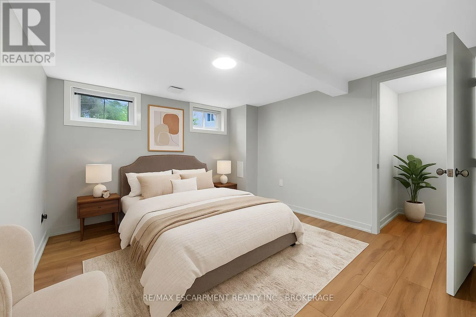 LOWER - 366 CARLTON STREET, #Lower