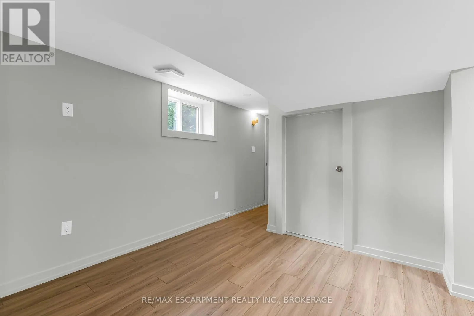 LOWER - 366 CARLTON STREET, #Lower