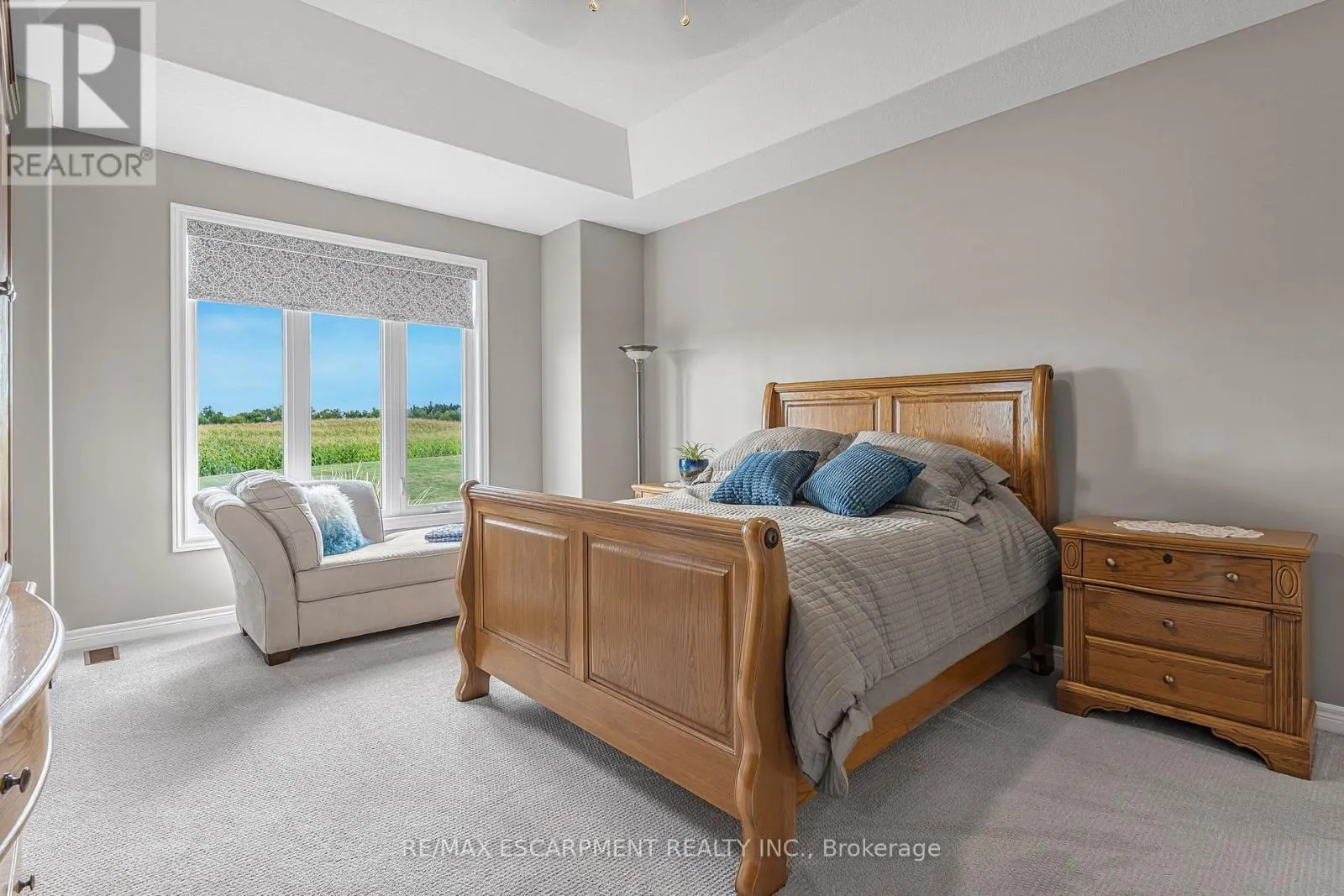 3 SILVERTHORNE COURT