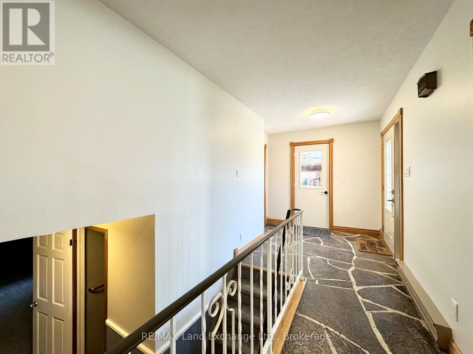 653 ASHWELL CRESCENT