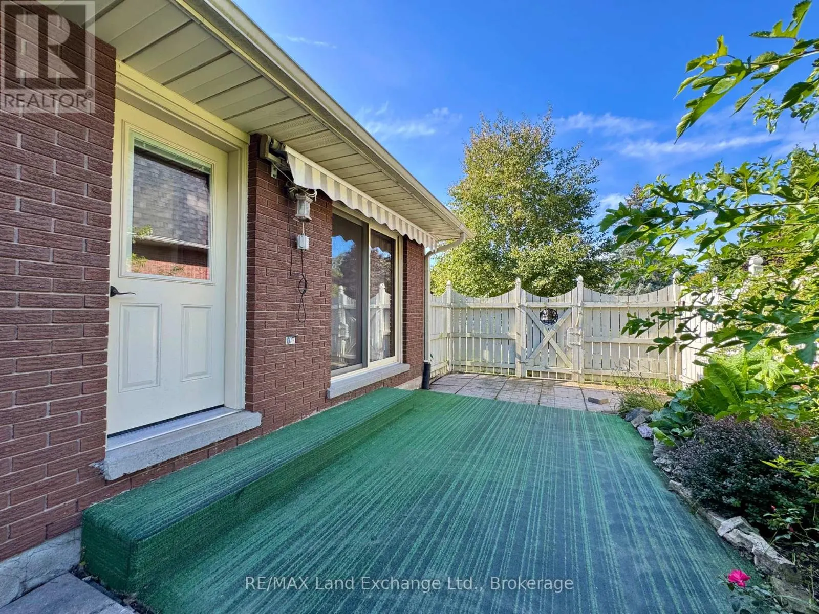 653 ASHWELL CRESCENT