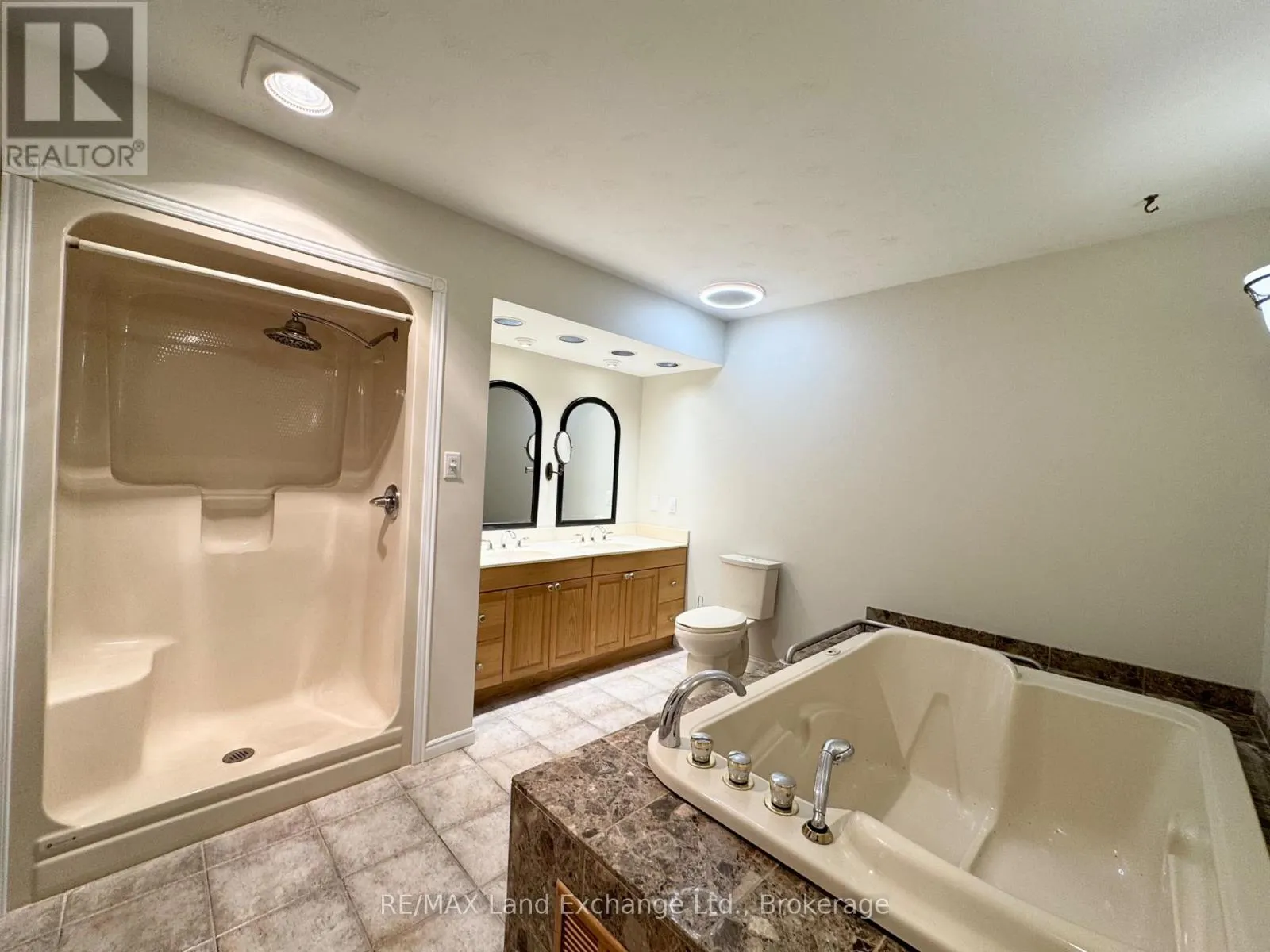653 ASHWELL CRESCENT