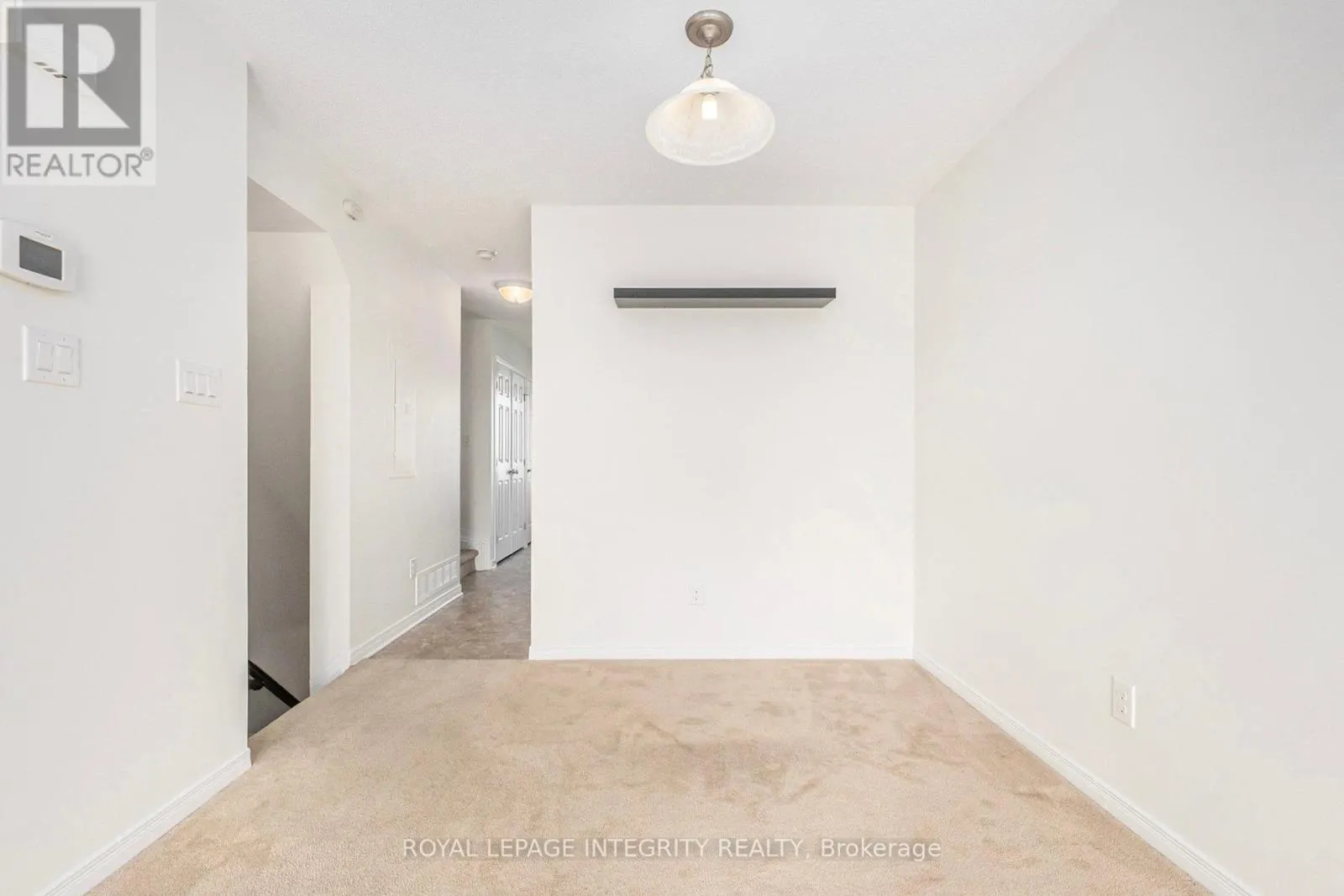 256 ESPIN HEIGHTS