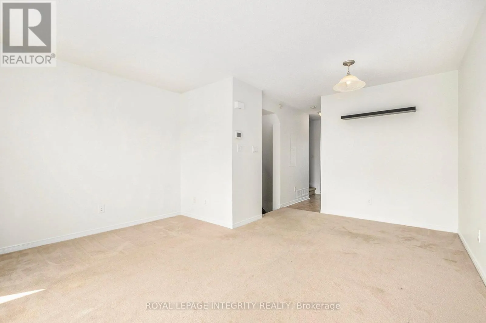 256 ESPIN HEIGHTS
