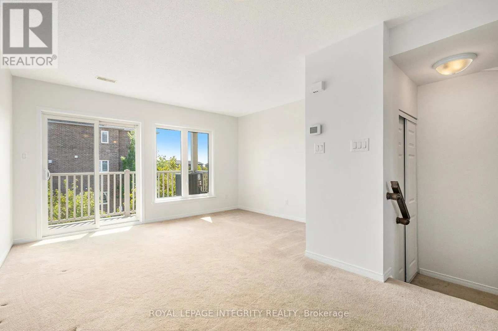 256 ESPIN HEIGHTS