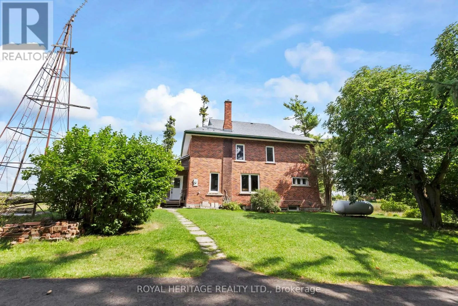 901 CRESSWELL ROAD