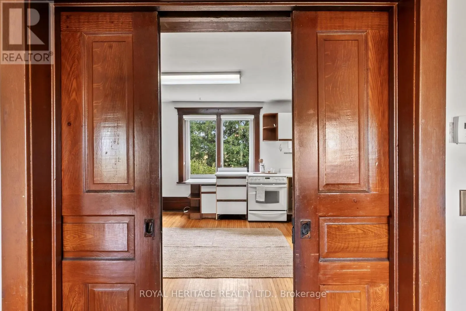 901 CRESSWELL ROAD