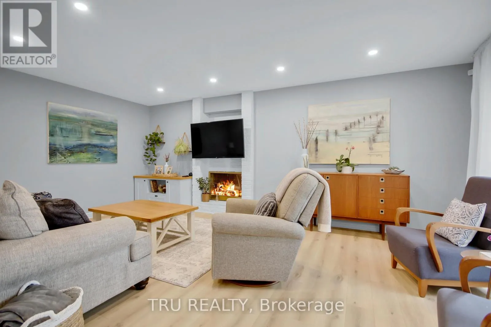 36 VARLEY DRIVE
