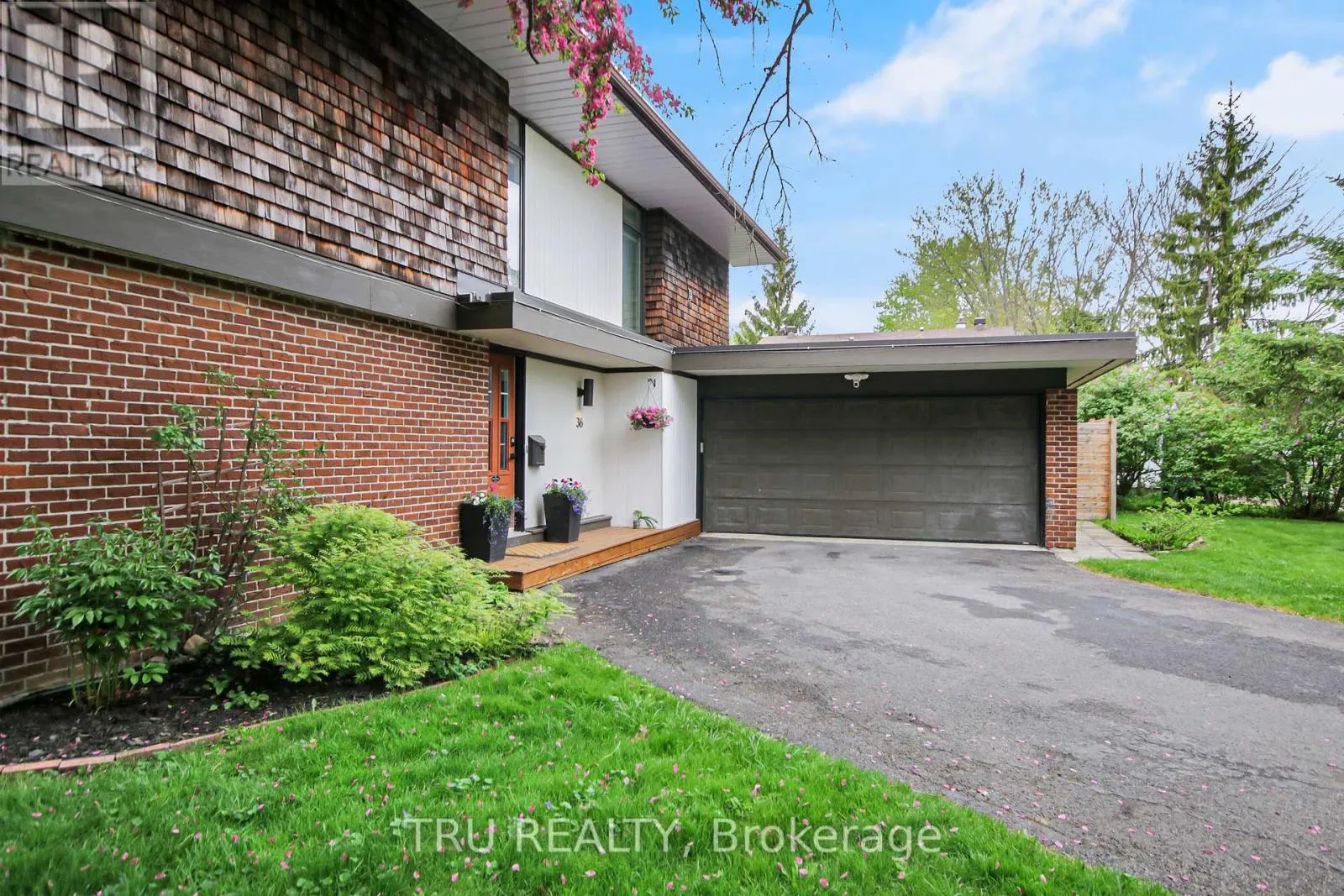 36 VARLEY DRIVE