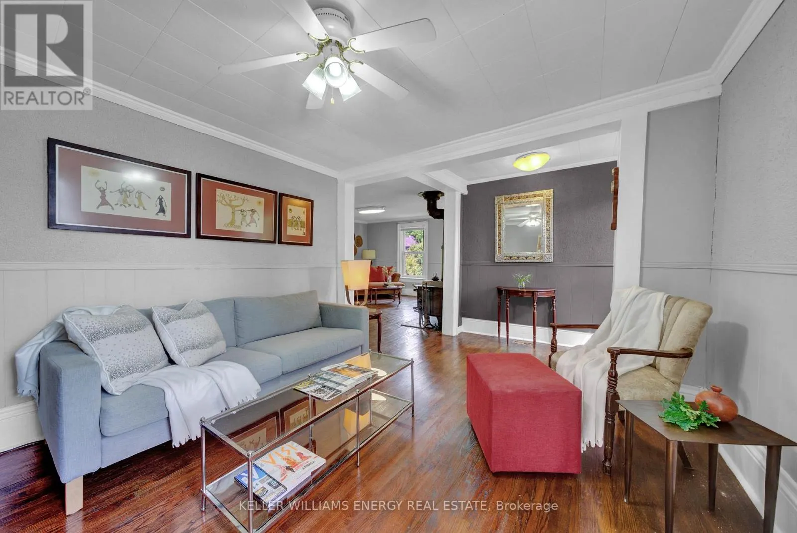16 SQUIRES STREET