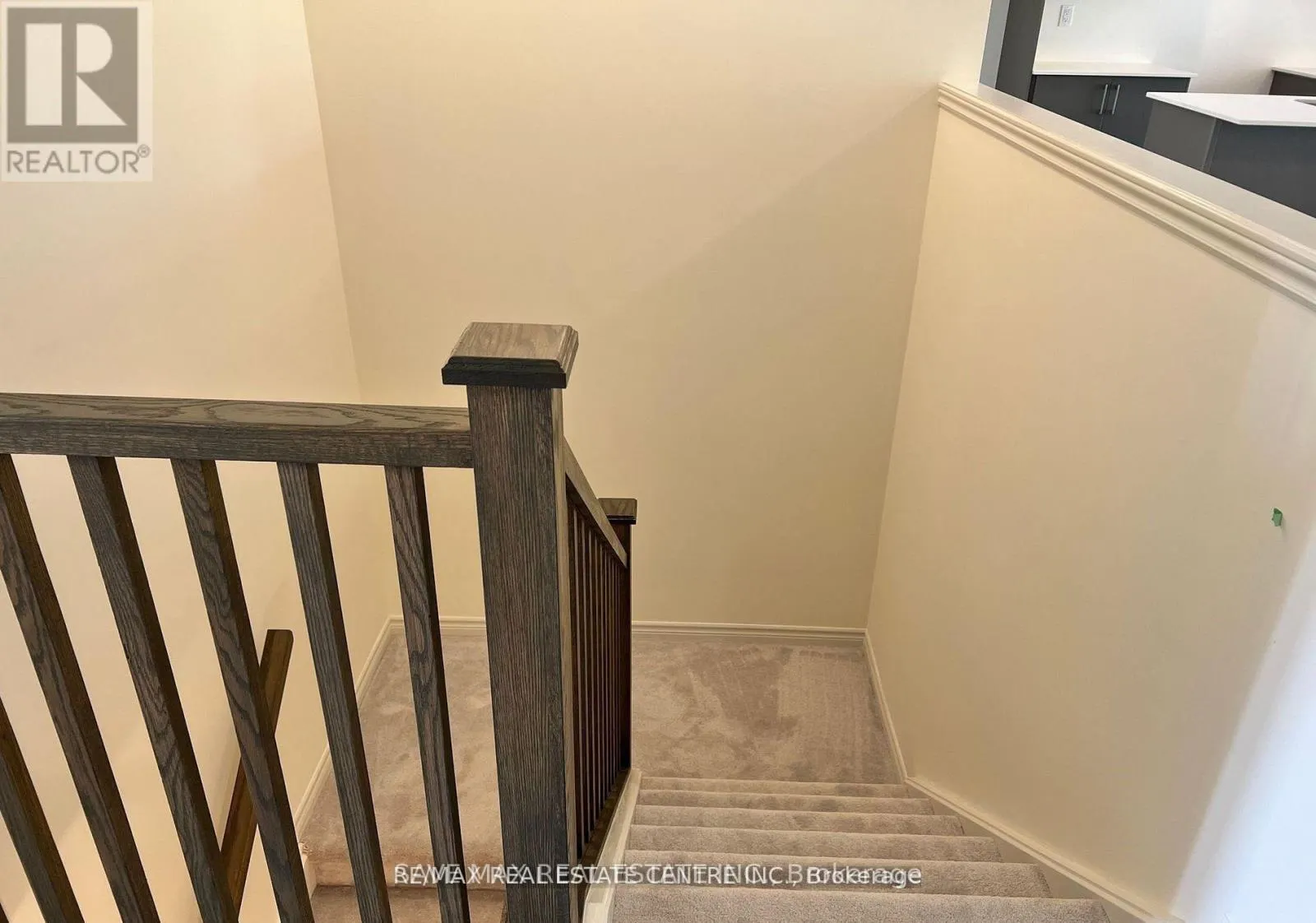 122 ELLEN STREET