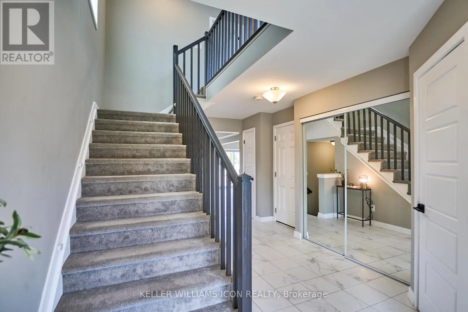 1118 APOLUNE STREET