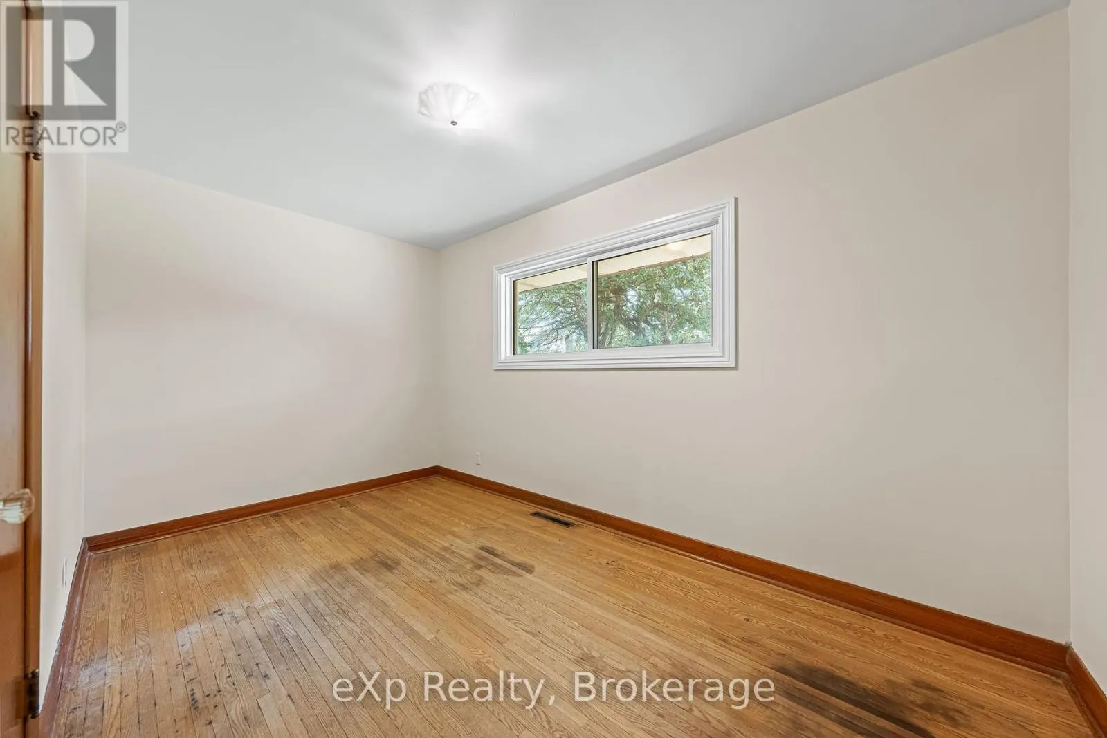 245 HARTWOOD AVENUE