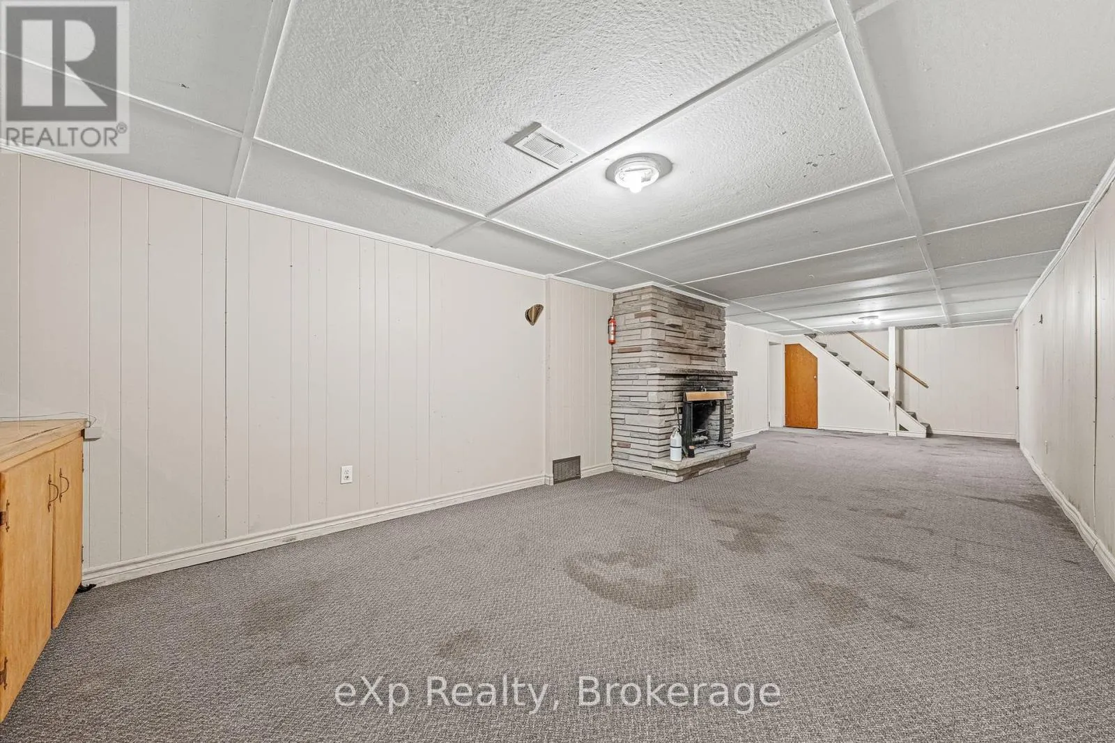 245 HARTWOOD AVENUE