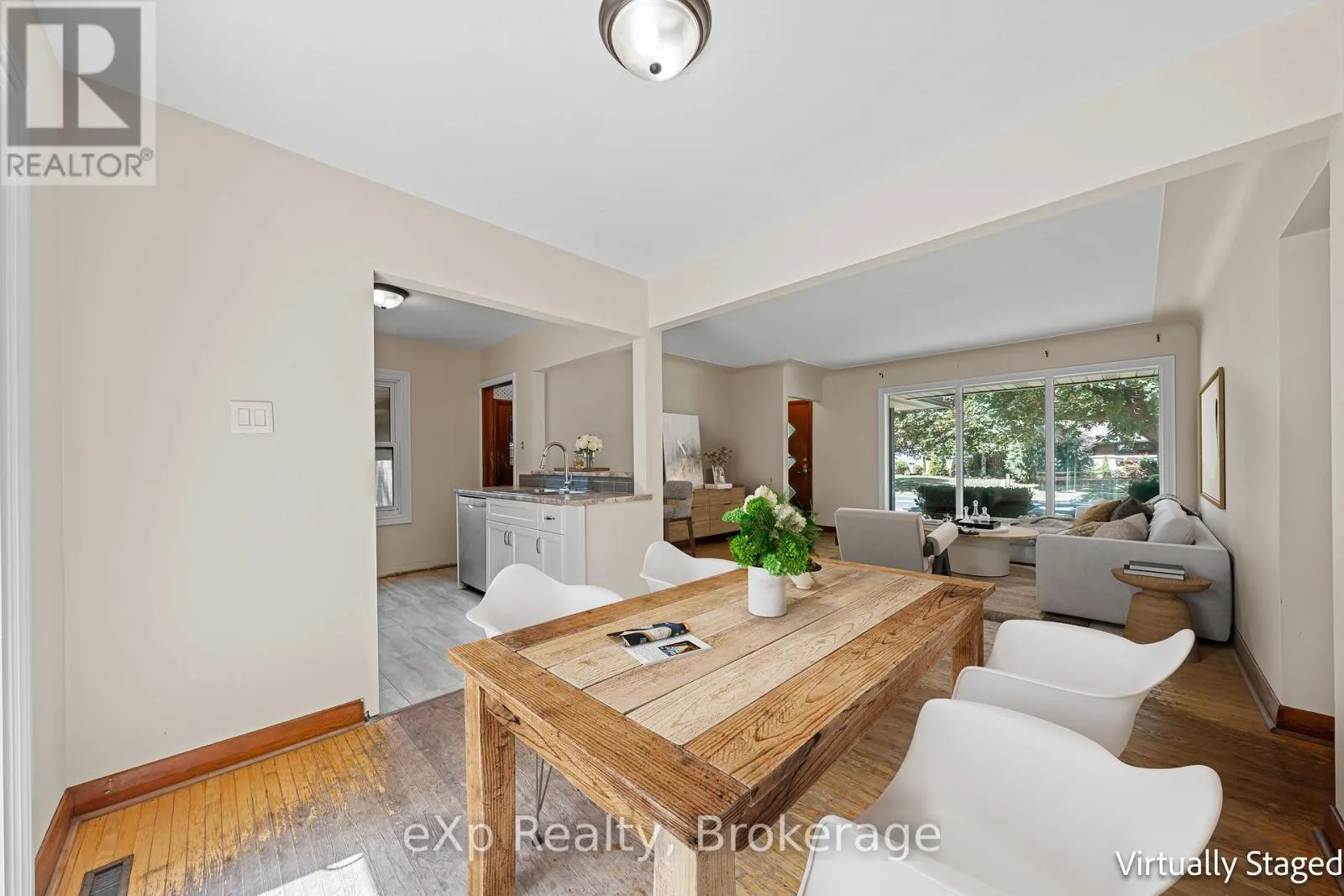 245 HARTWOOD AVENUE