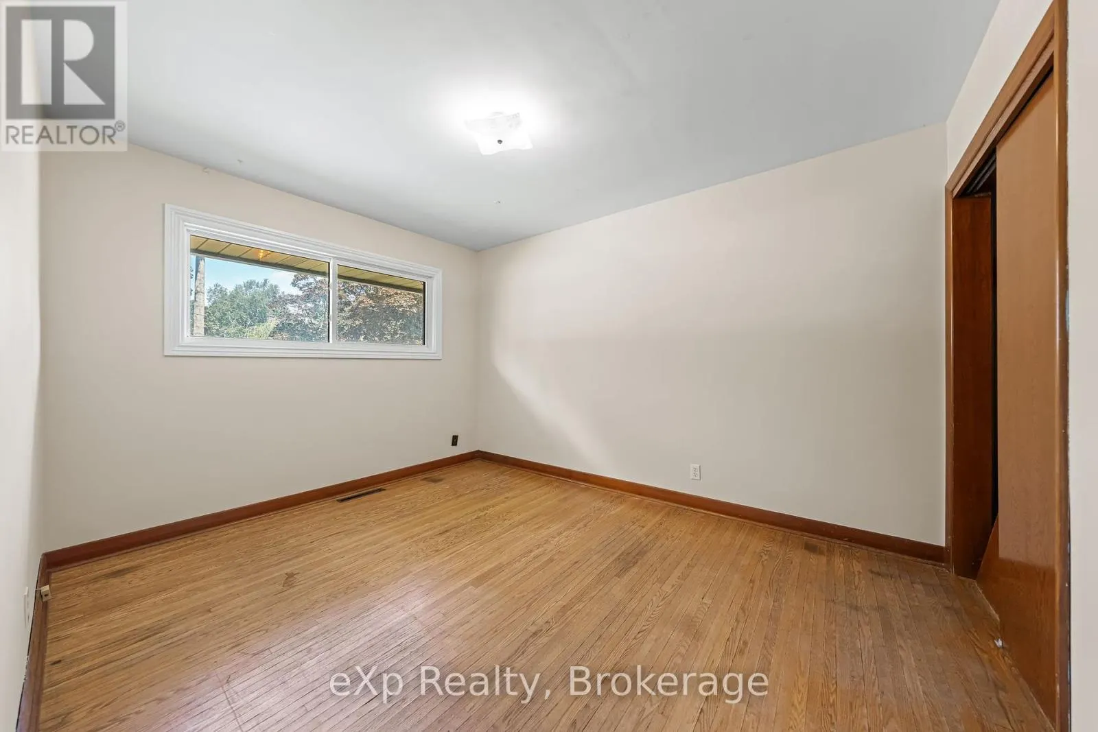 245 HARTWOOD AVENUE