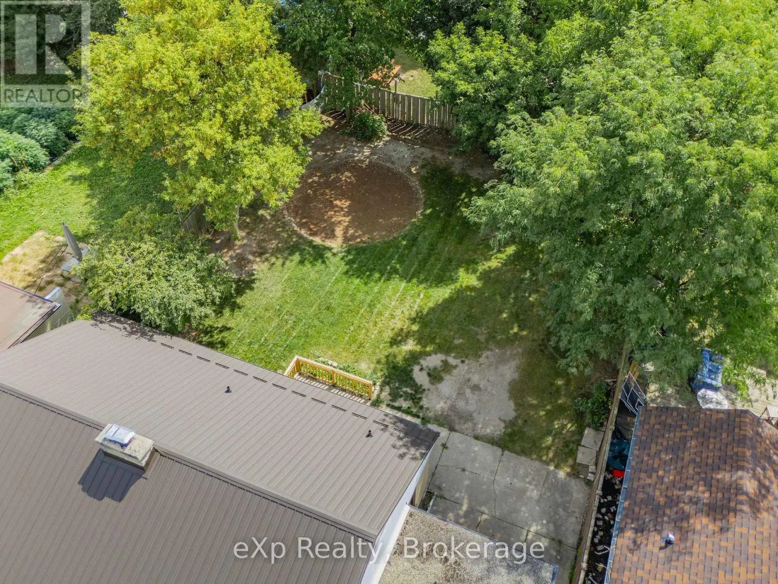 245 HARTWOOD AVENUE
