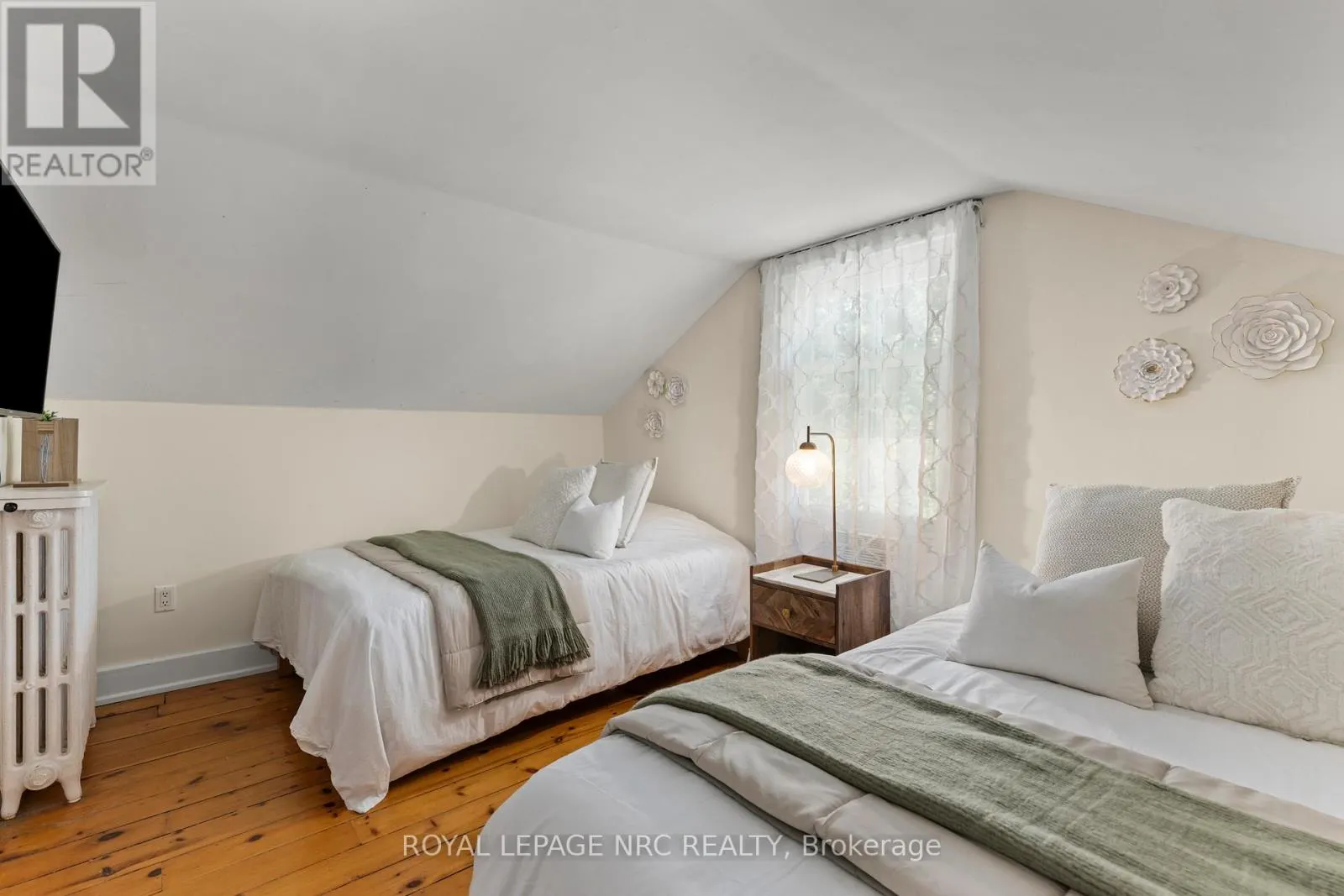 27 PRIDEAUX STREET