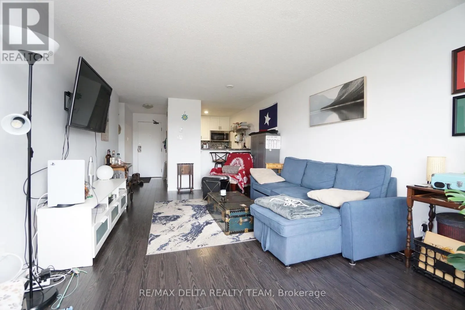 412 - 6376 BILBERRY DRIVE