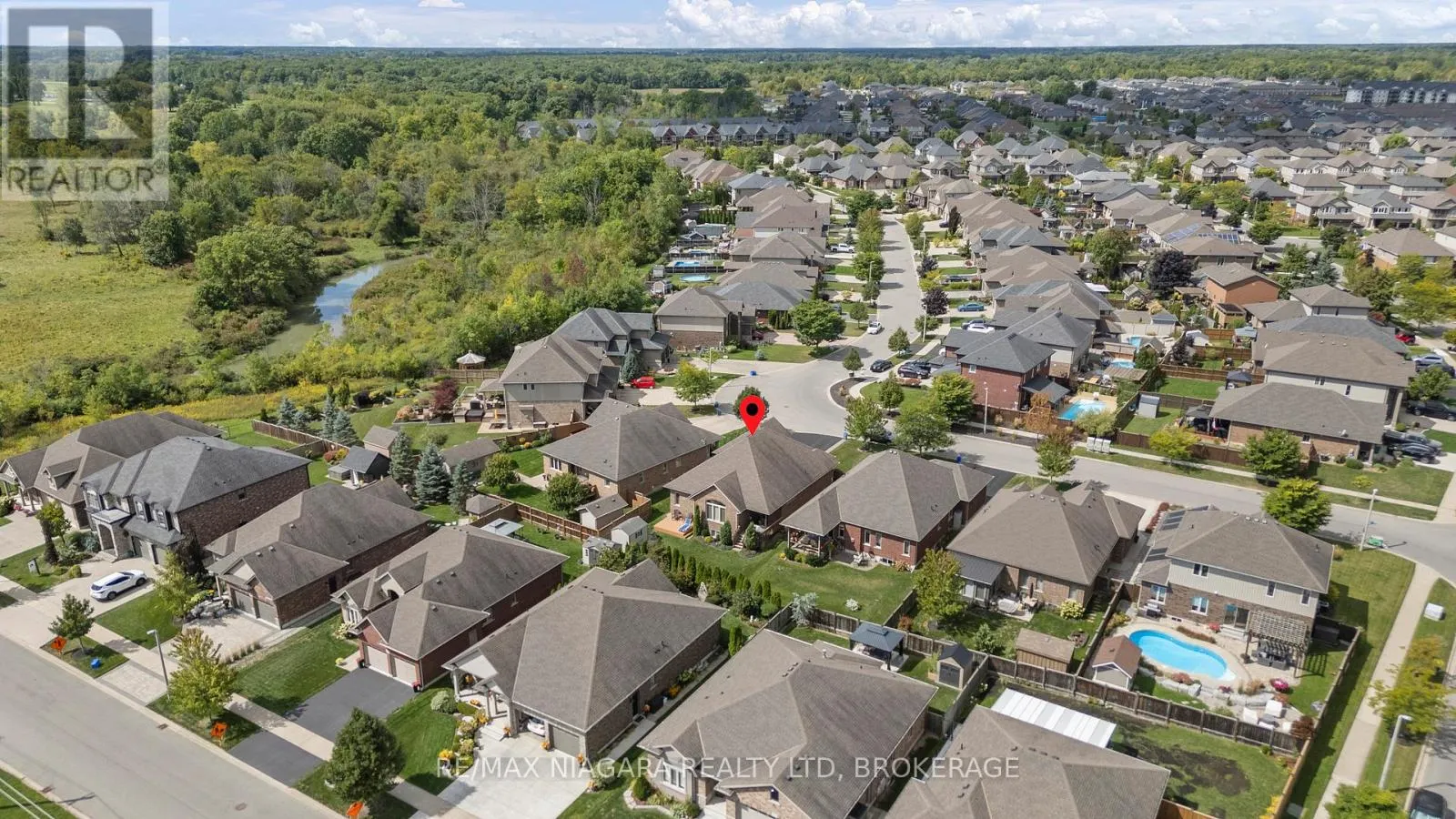 41 CREEKSIDE DRIVE