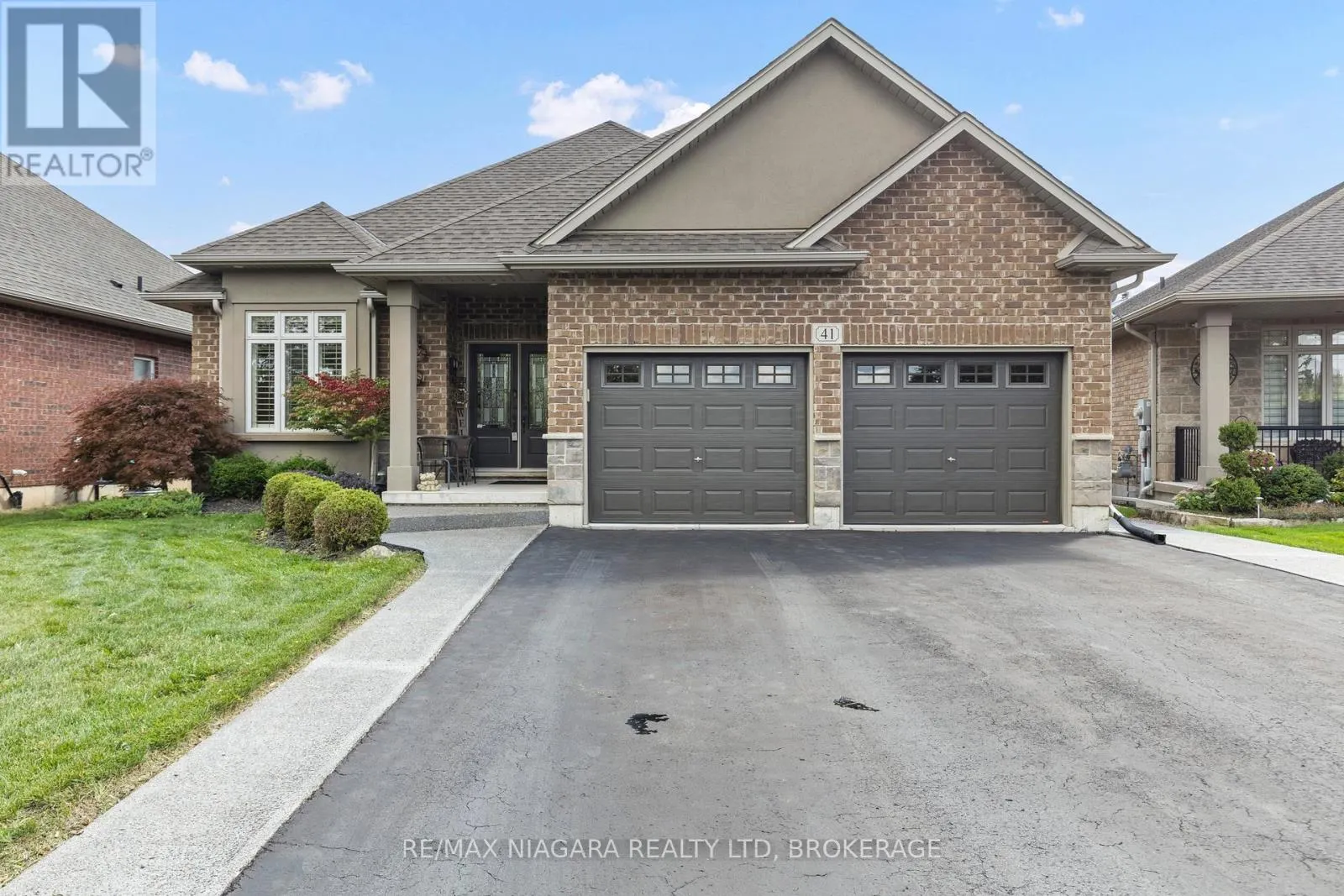 41 CREEKSIDE DRIVE