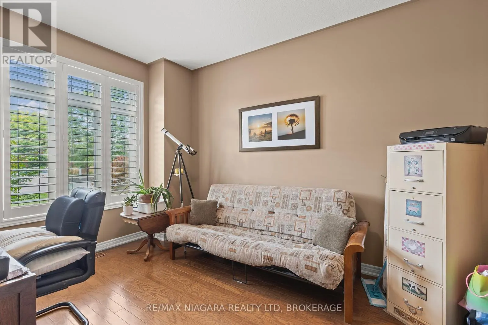 41 CREEKSIDE DRIVE