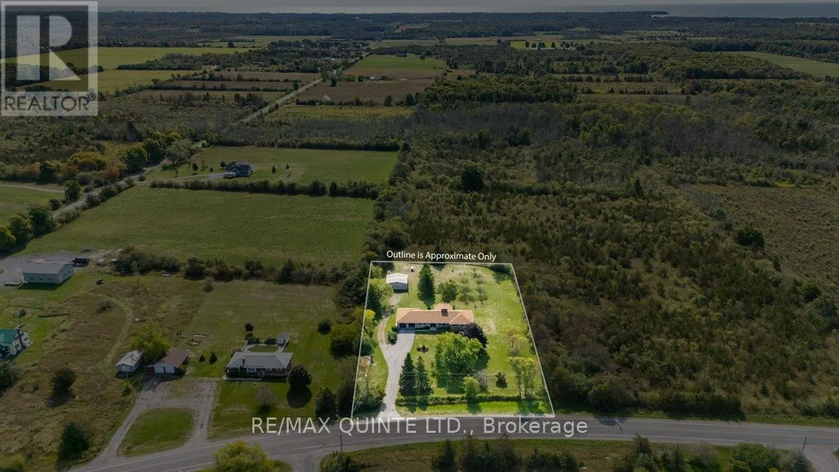 737 COUNTY ROAD 18 ROAD