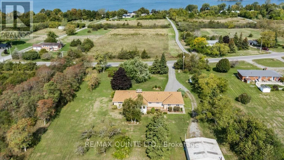 737 COUNTY ROAD 18 ROAD