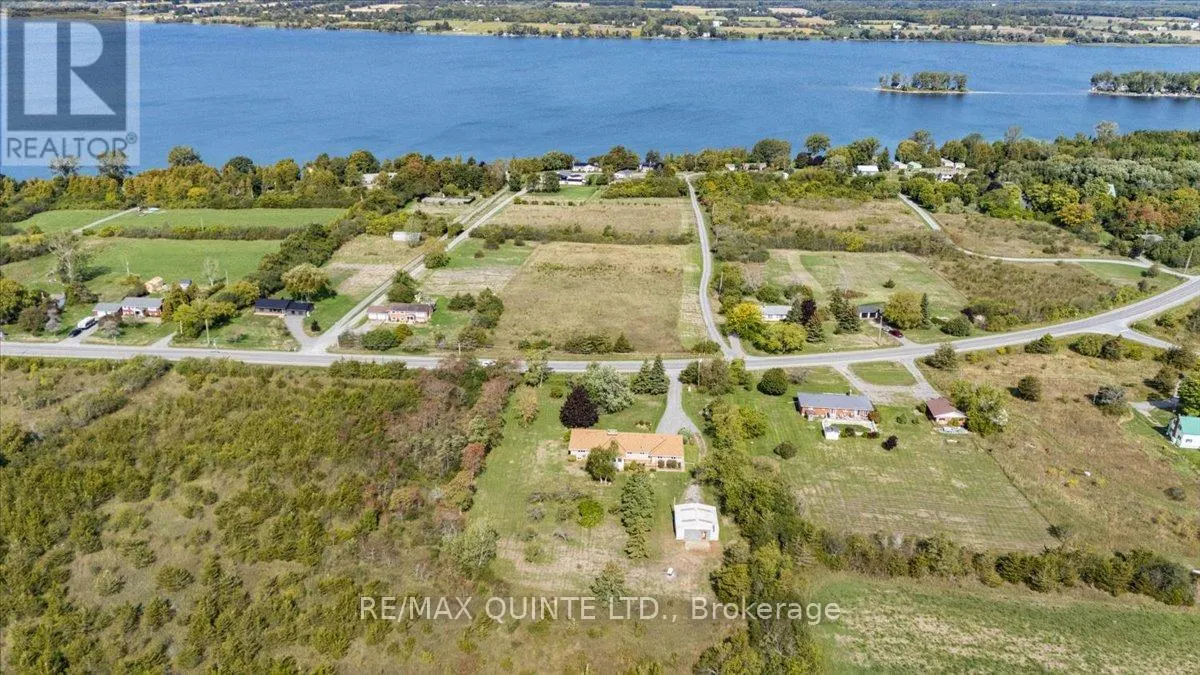 737 COUNTY ROAD 18 ROAD