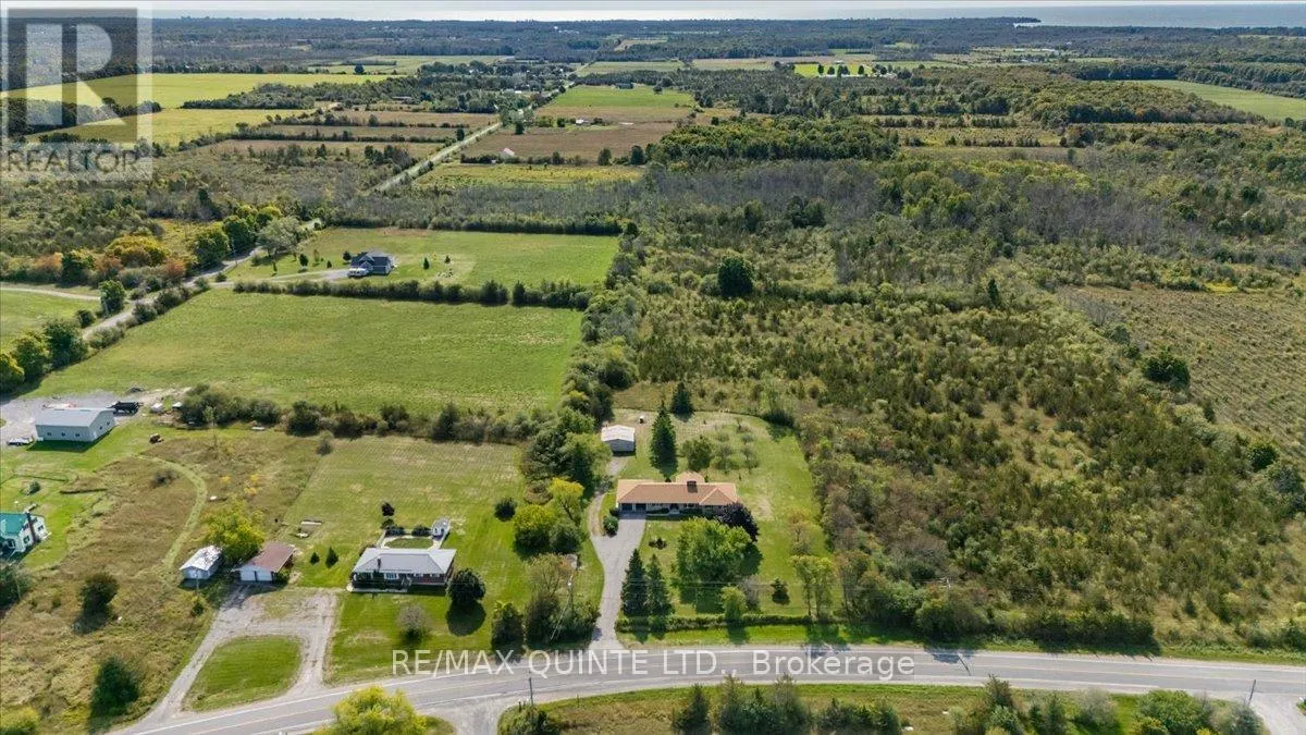 737 COUNTY ROAD 18 ROAD