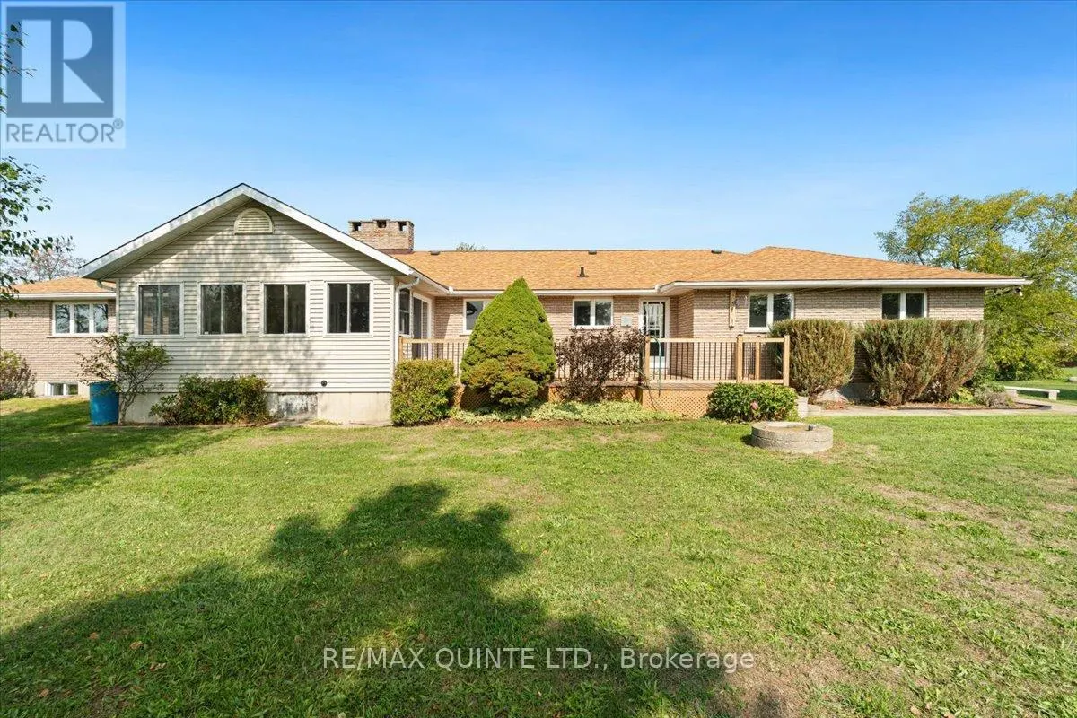 737 COUNTY ROAD 18 ROAD