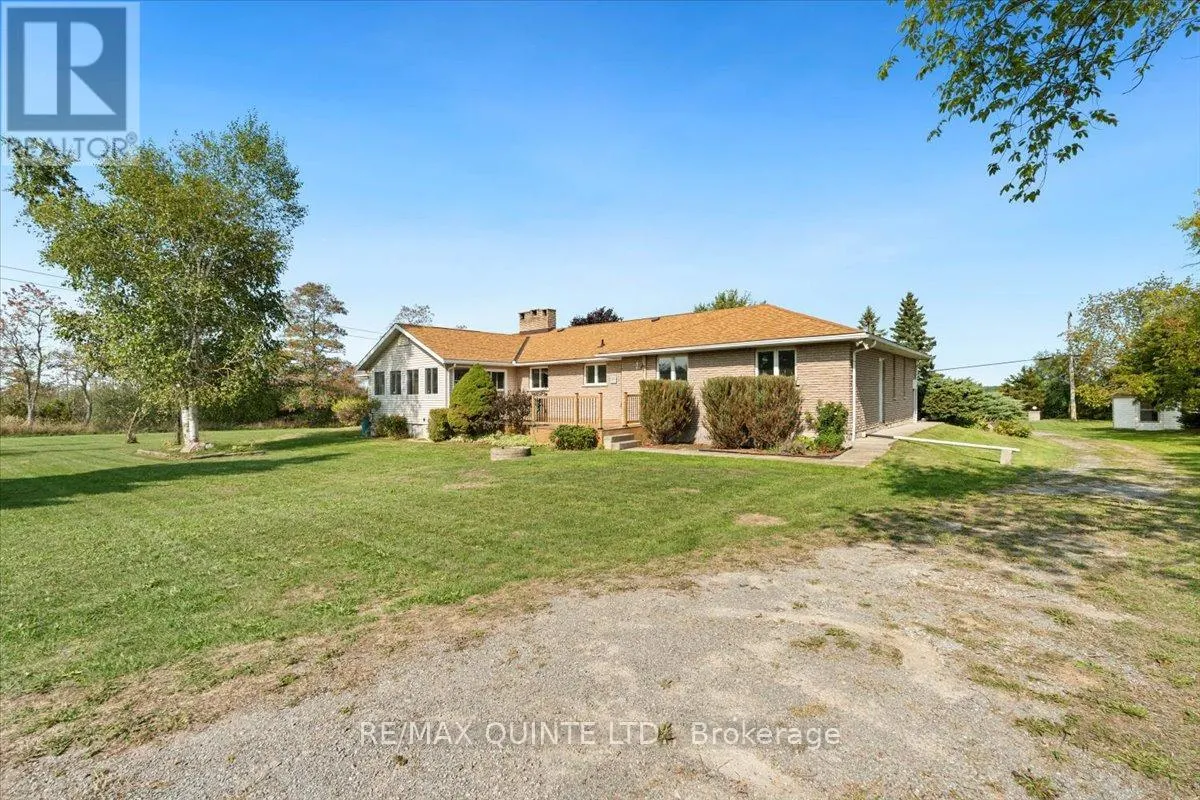 737 COUNTY ROAD 18 ROAD