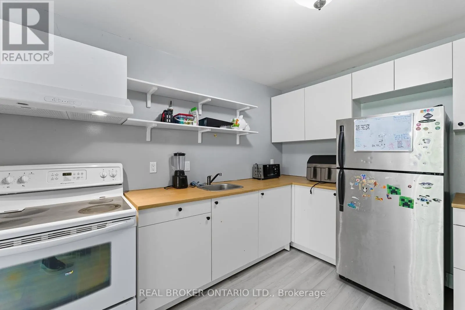 87 ELVIRA STREET W