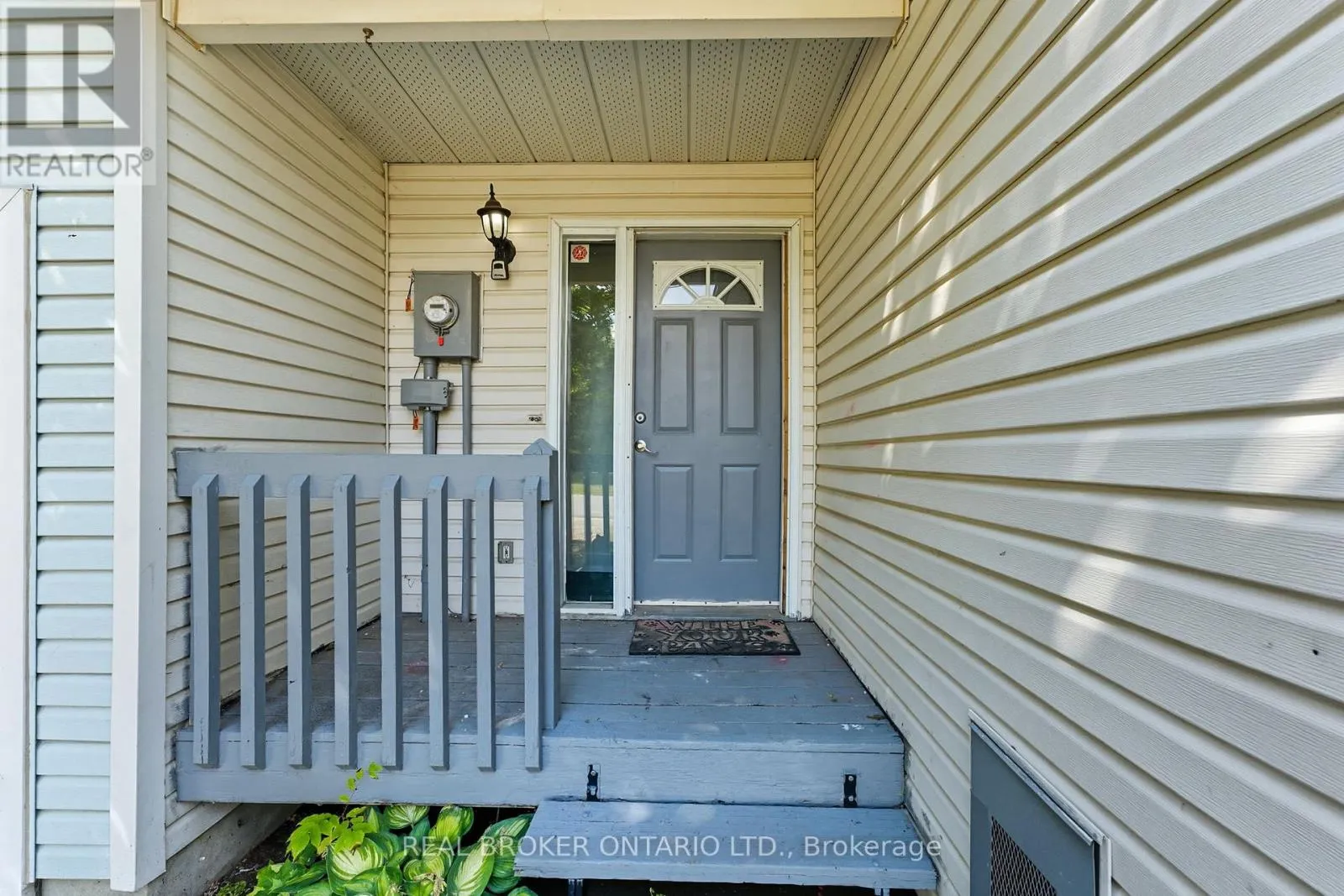 87 ELVIRA STREET W