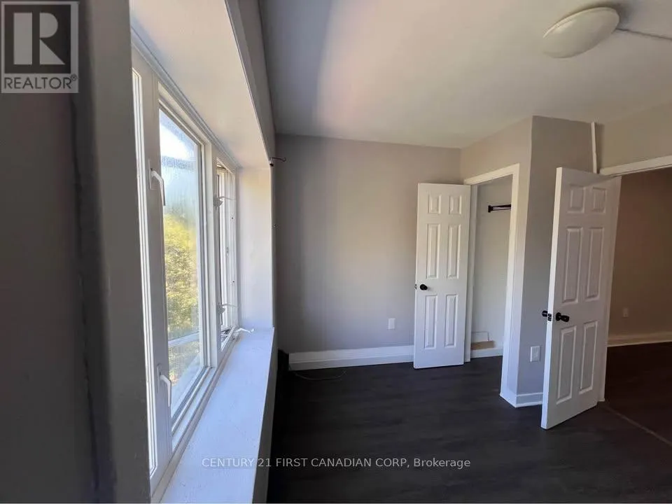 306 - 871 ADELAIDE STREET N, #306