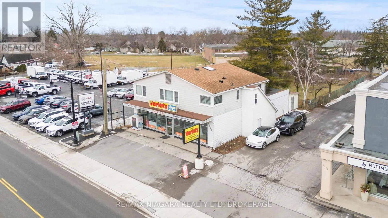 1530 NIAGARA STONE ROAD