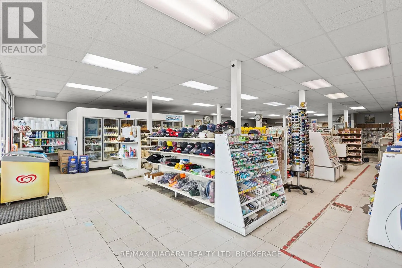 1530 NIAGARA STONE ROAD