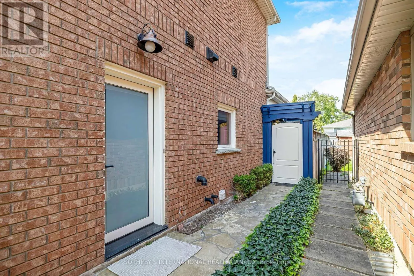 18 MARIGOLD STREET