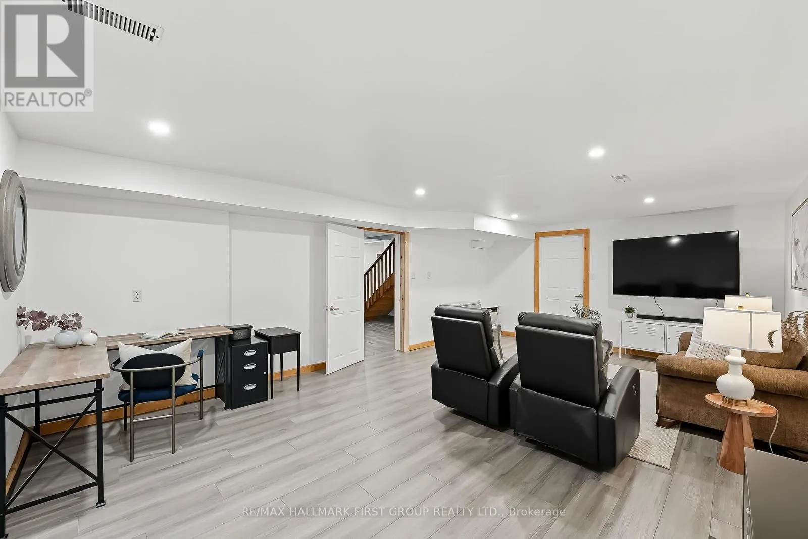 228 DINGMAN ROAD