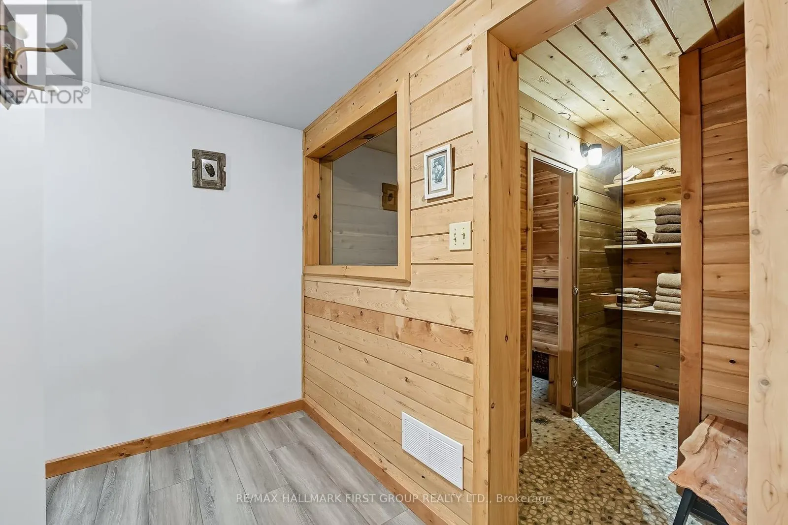 228 DINGMAN ROAD