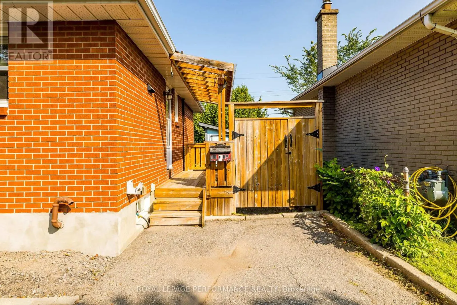 343 FULLERTON AVENUE