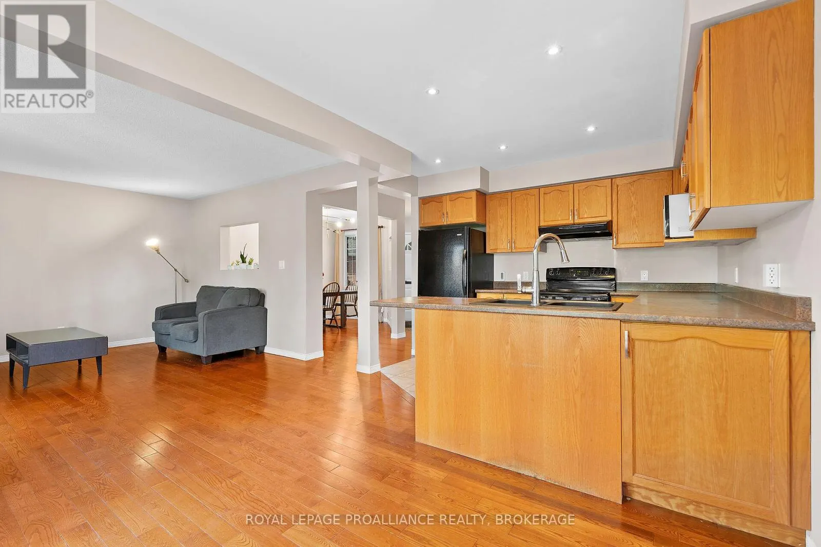 587 TEAL COURT
