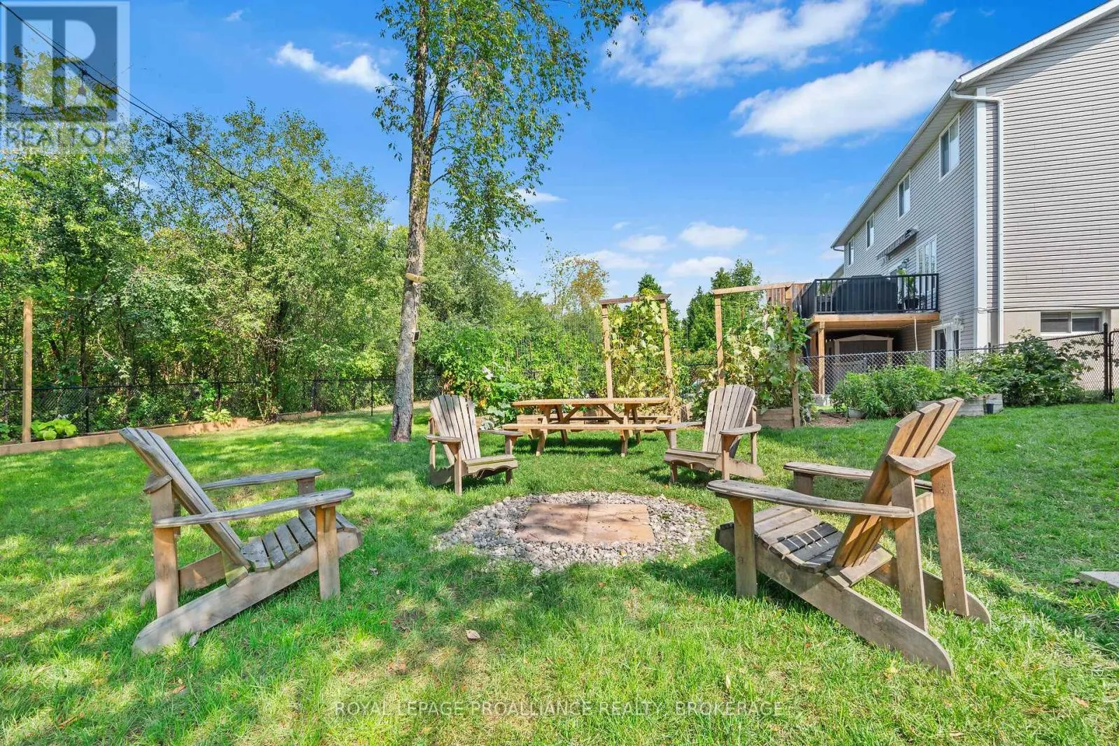 587 TEAL COURT