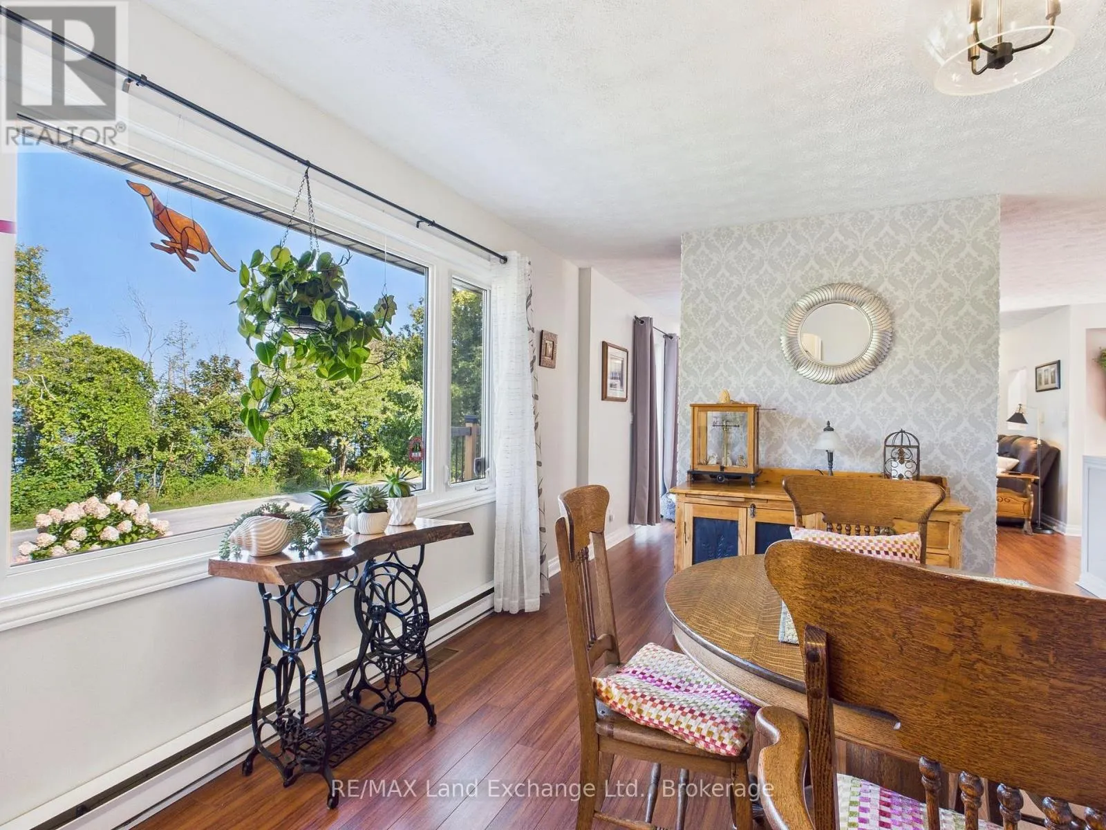 24 BOILER BEACH ROAD