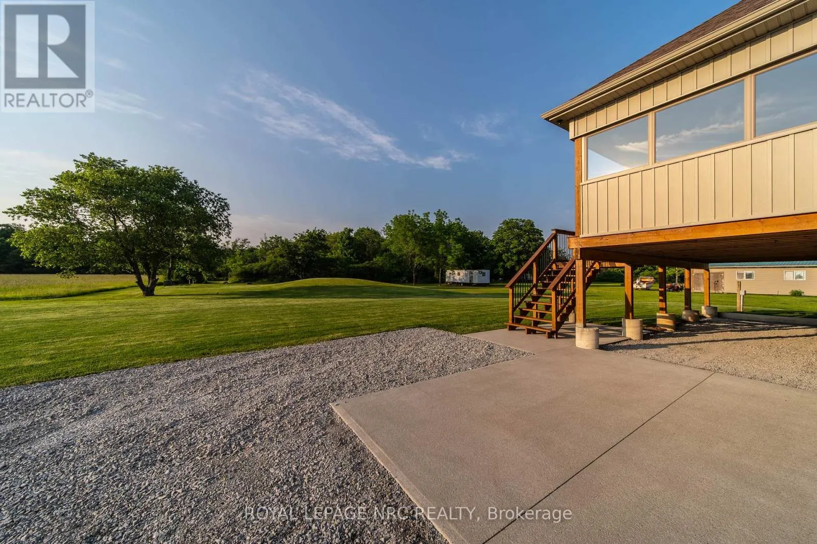 2876 HIGHWAY 3 E