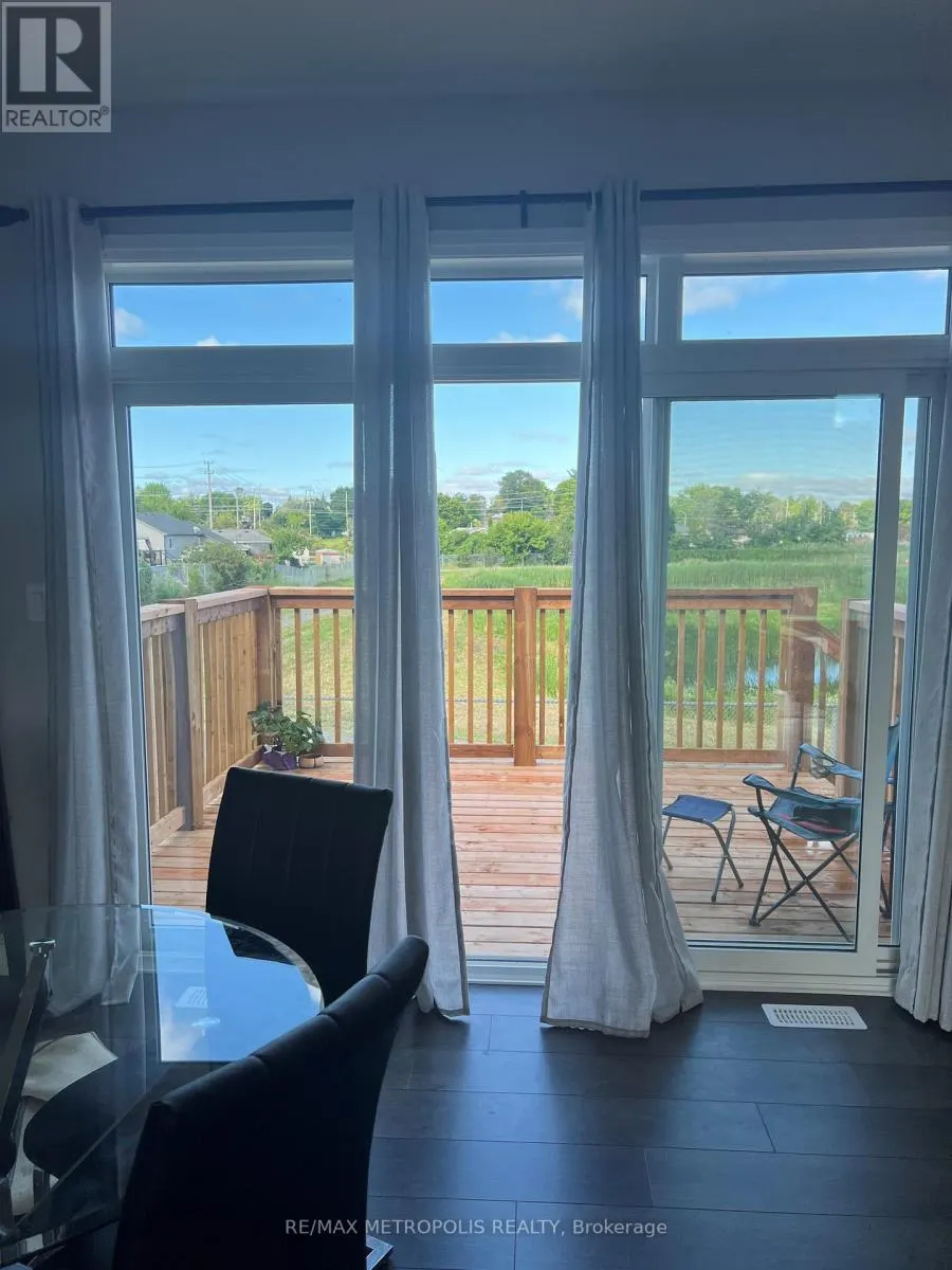 6 SUMMIT CRESCENT